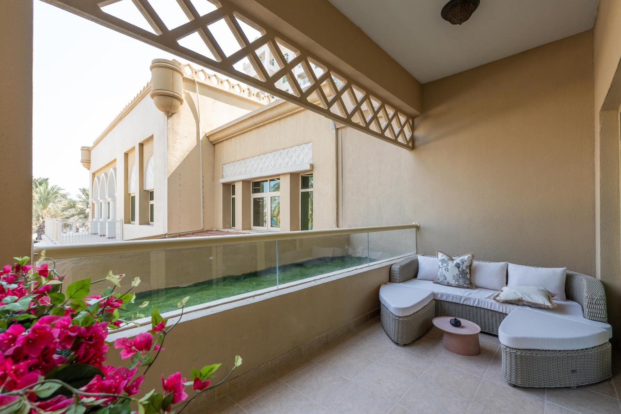 Shoreline 4, Palm Jumeirah - Mint Dubai
