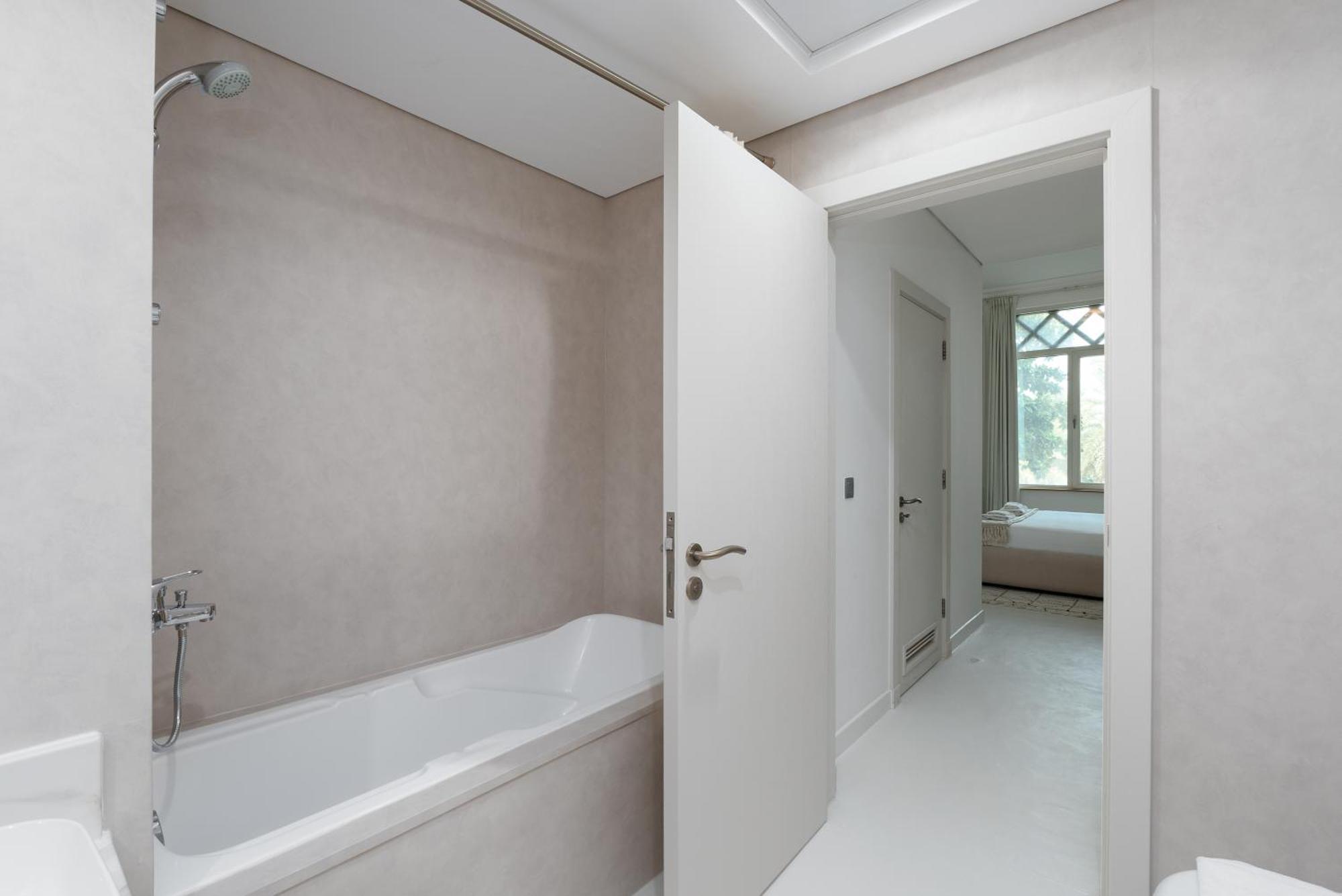 Shoreline 4, Palm Jumeirah - Mint Appartement Dubai